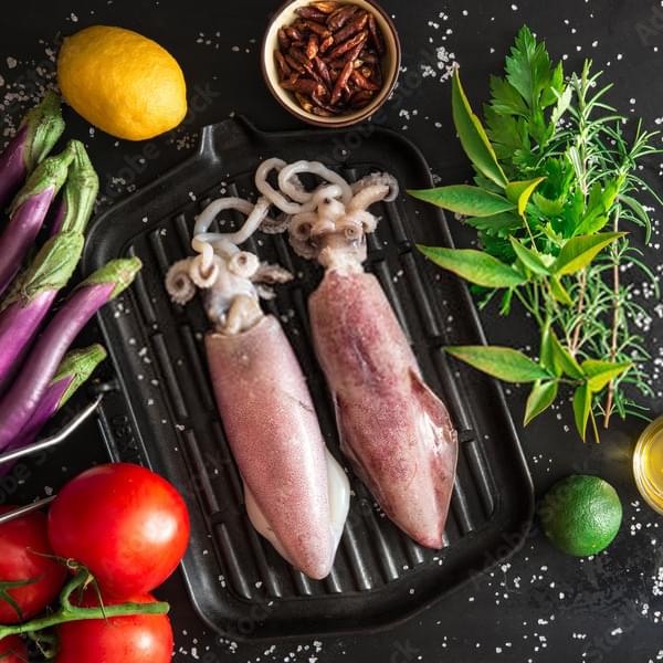 Squids / Calamari / Makli (माकुळ, कालामारी)